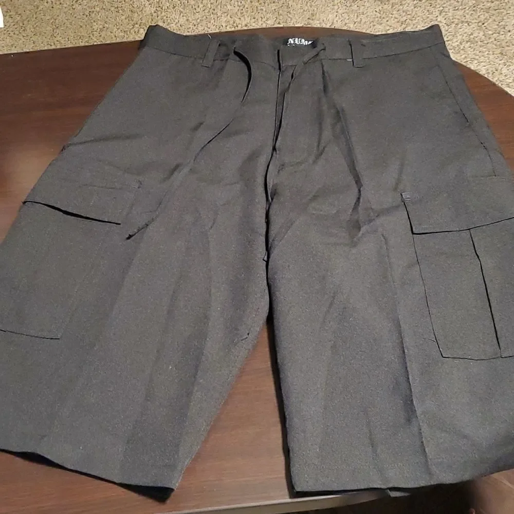 Men's 14in black big and tall cargo shorts